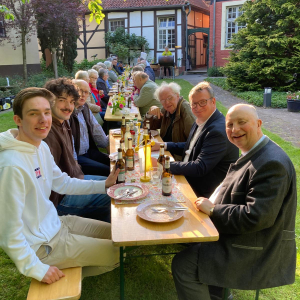 Maiandacht mit Grillen im Propsteigarten