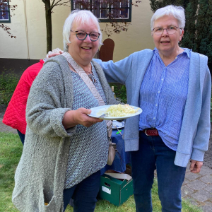Maiandacht mit Grillen im Propsteigarten